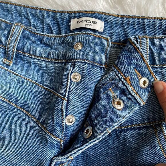 Bebe Girls Jean Shorts Snap Fly Distressed Size 16 NEW Raw Hem - Picture 4 of 8